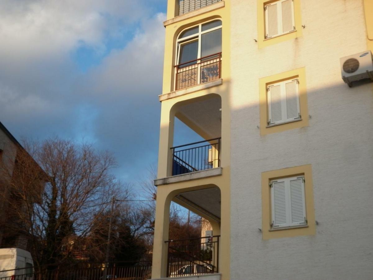 Apartment Antoncic Dramalj Exteriör bild